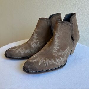 ROPER WOMEN'S ROWDY COW SUEDE OPEN SIDE WESTERN BOOTIES - SNIP TOE